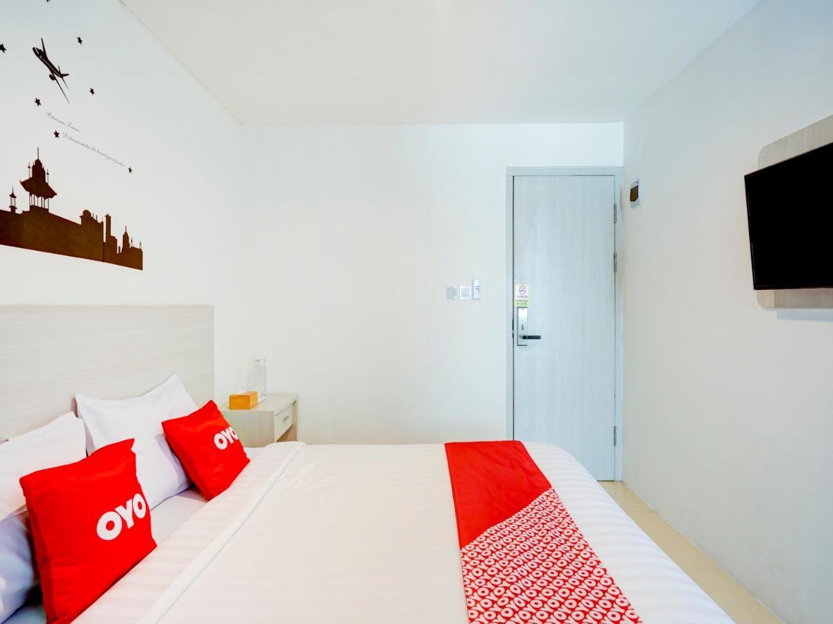 Lg Hotel Jembel Extérieur photo