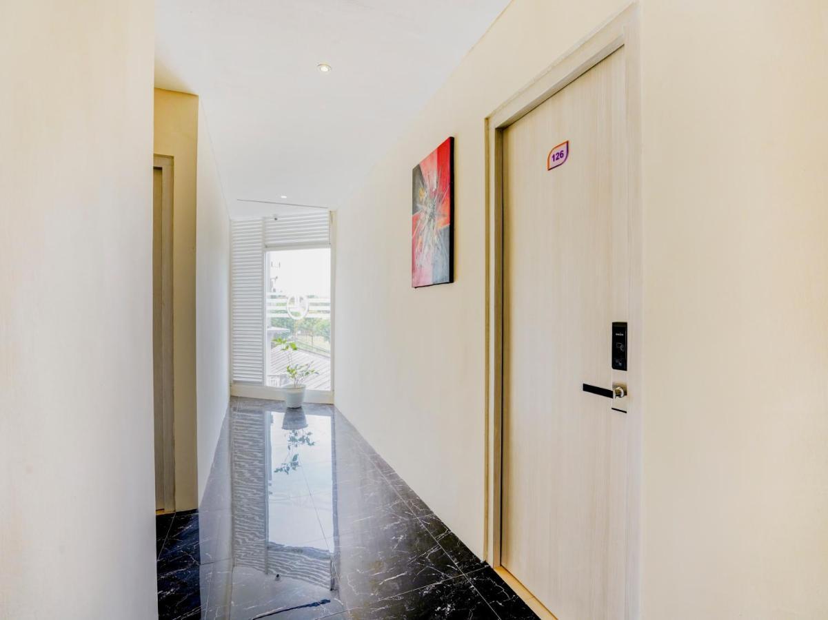 Lg Hotel Jembel Extérieur photo