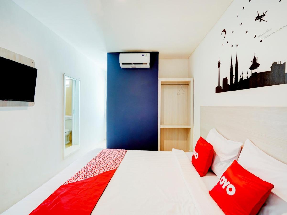 Lg Hotel Jembel Extérieur photo